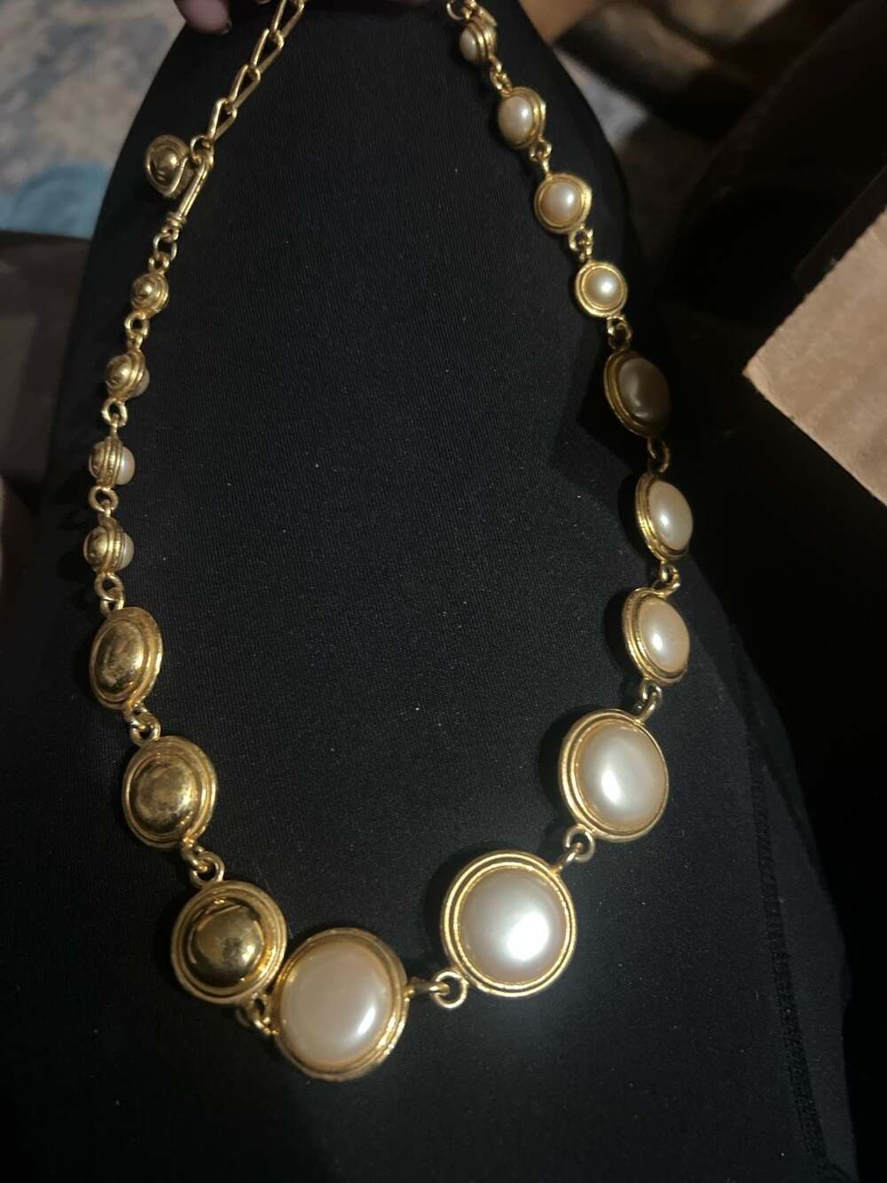 VintageAnne Klein Gold Tone Bezel Set Graduated Faux Pearl Necklace withToggle